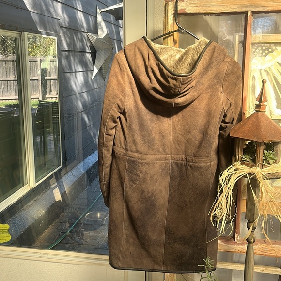 ROBERT COMSTOCK AND CO - Picture 7 of 8